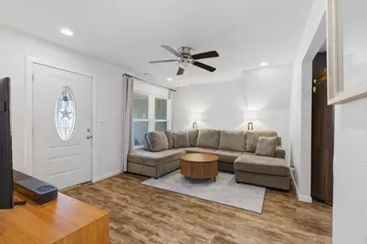7717 Scanlock Street, Houston, TX 77012 - Photo 11