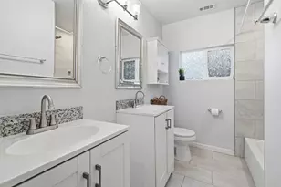 7717 Scanlock St, Houston, TX 77012 - Photo 13