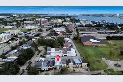 18209 Vinland Drive, Houston, TX 77058 - Photo 33