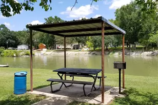 20 Shannon St, Huntsville, TX 77320 - Photo 27