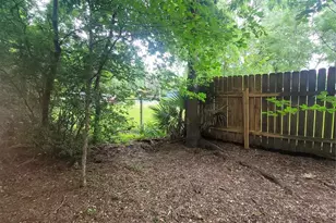 20 Shannon St, Huntsville, TX 77320 - Photo 25