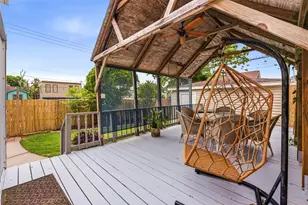 3826 Ave O 1/2, Galveston, TX 77550 - Photo 37