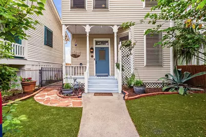 3826 Avenue O 1/2, Galveston, TX 77550 - Photo 1