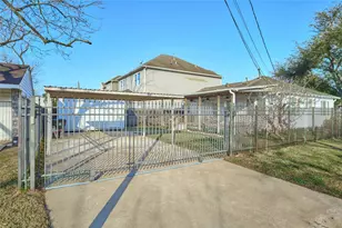 726 E 26th St, Houston, TX 77009 - Photo 5