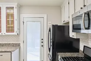 726 E 26th St, Houston, TX 77009 - Photo 21