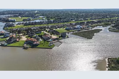 923 Davis Road, League City, TX 77573 - Photo 11