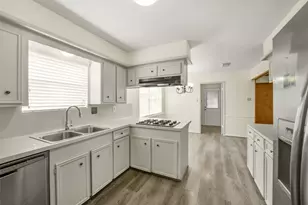 7818 Kleingreen Ln, Spring, TX 77379 - Photo 19