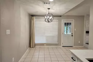 8327 Bird Run Dr, Houston, TX 77489 - Photo 7