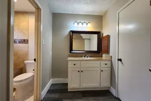 8327 Bird Run Dr, Houston, TX 77489 - Photo 15