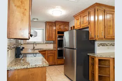 2118 Waterfall Drive, Missouri City, TX 77489 - Photo 11