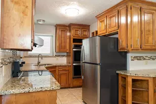 2118 Waterfall Dr, Missouri City, TX 77489 - Photo 11