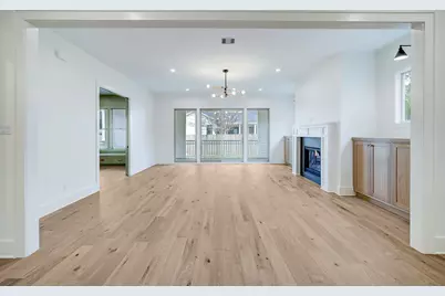 2031 Saxon Drive, Houston, TX 77018 - Photo 7