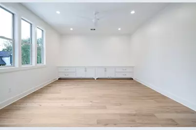 2031 Saxon Drive, Houston, TX 77018 - Photo 15
