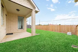 304 Lago Vista St, Kemah, TX 77565 - Photo 31