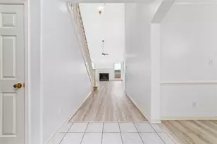 304 Lago Vista St, Kemah, TX 77565 - Photo 5