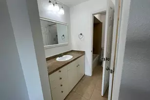 12626 Ashford Meadows Dr, Houston, TX 77082 - Photo 9
