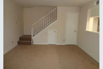 5644 Birchmont Drive #C, Houston, TX 77091 - Photo 17