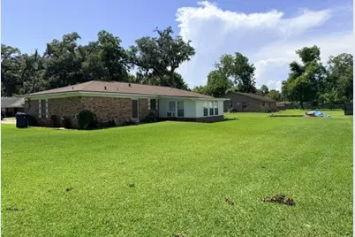 18 Hickory Court, Richwood, TX 77531 - Photo 15
