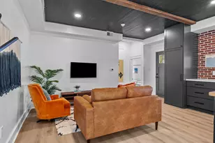 827 Winnie St, Galveston, TX 77550 - Photo 7