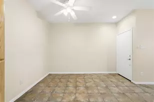 2025 Augusta Dr, Houston, TX 77057 - Photo 19