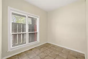 2025 Augusta Dr, Houston, TX 77057 - Photo 21