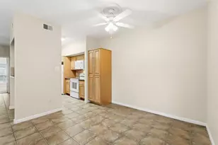2025 Augusta Dr, Houston, TX 77057 - Photo 17