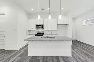 5003 Yesenia Palm St, Houston, TX 77021 - Photo 9