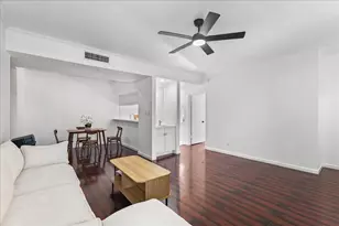 724D Bering Dr, Houston, TX 77057 - Photo 7