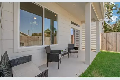 5215 Noble Street #B, Houston, TX 77020 - Photo 11