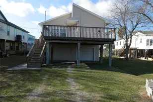 124 17th St, Dickinson, TX 77539 - Photo 1