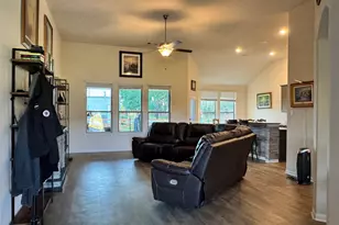 16645 Crosby St, Conroe, TX 77303 - Photo 5