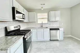 10422 Iris Lake Ct, Houston, TX 77070 - Photo 3