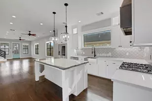 914 Robbie St, Houston, TX 77009 - Photo 15