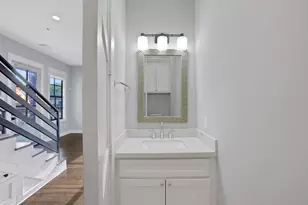 914 Robbie St, Houston, TX 77009 - Photo 25