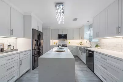 16918 Lighthouse View Drive, Friendswood, TX 77546 - Photo 19