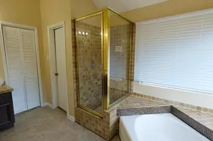 1203 Beckwood Cir, Houston, TX 77014 - Photo 17