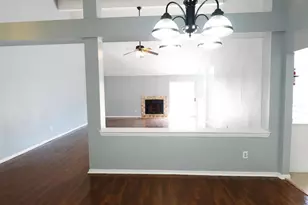 1203 Beckwood Cir, Houston, TX 77014 - Photo 9