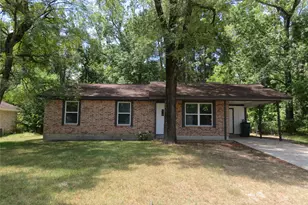 109 Laurie Ln, Willis, TX 77378 - Photo 3