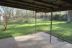 109 Laurie Ln, Willis, TX 77378 - Photo 19