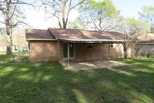 109 Laurie Ln, Willis, TX 77378 - Photo 19