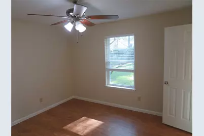 109 Laurie Lane, Willis, TX 77378 - Photo 11