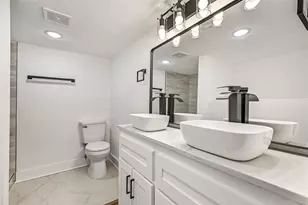 1803 27th St, Galveston, TX 77550 - Photo 31