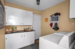 319 N Howard St, Grapeland, TX 75844 - Photo 17