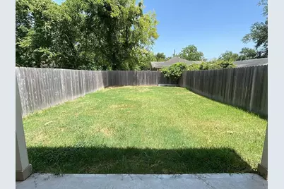 7703 Saint Louis Street, Houston, TX 77028 - Photo 11