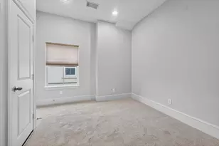 931 W 23rd St, Houston, TX 77008 - Photo 35