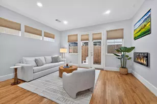 931 W 23rd St, Houston, TX 77008 - Photo 9