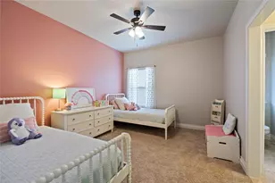 1915 Cayman Bend Ln, Pearland, TX 77584 - Photo 19