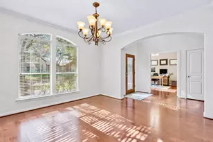 2513 Garnetfield Ln, Friendswood, TX 77546 - Photo 3