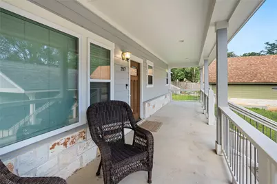 207 Yale Street, San Marcos, TX 78666 - Photo 3