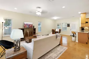 207 Yale St, San Marcos, TX 78666 - Photo 7